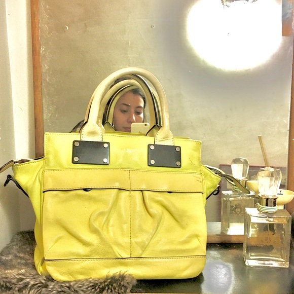 𝚛𝚊𝚐 & 𝚋𝚘𝚗𝚎 mini pilot crossbody bag - Picture 3 of 5